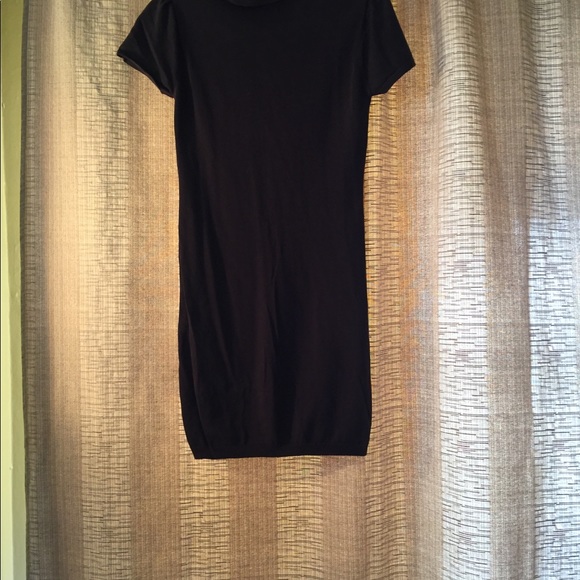 Short sleeve top or can be dress, turtle neck. - Picture 2 of 4